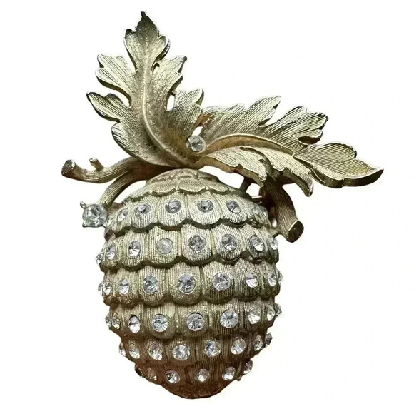 Large Rhinestone Pinecone Brooch Gold Tone 2 1/2” Tall - Picture 1 of 3